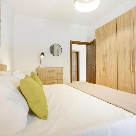 Modern, Designer Apt With A Beautiful Living & Ac By 360 Estates 公寓 Il-Fgura