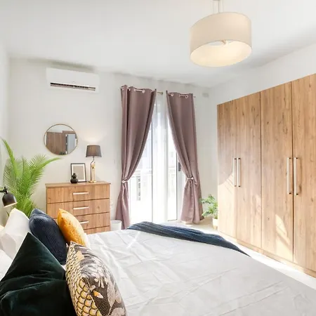 Modern, Designer Apt With A Beautiful Living & Ac By 360 Estates Il-Fgura